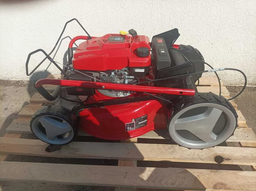 Vejapjovė Einhell GC-PM 46 S HW-E; benzininė savaeigė
