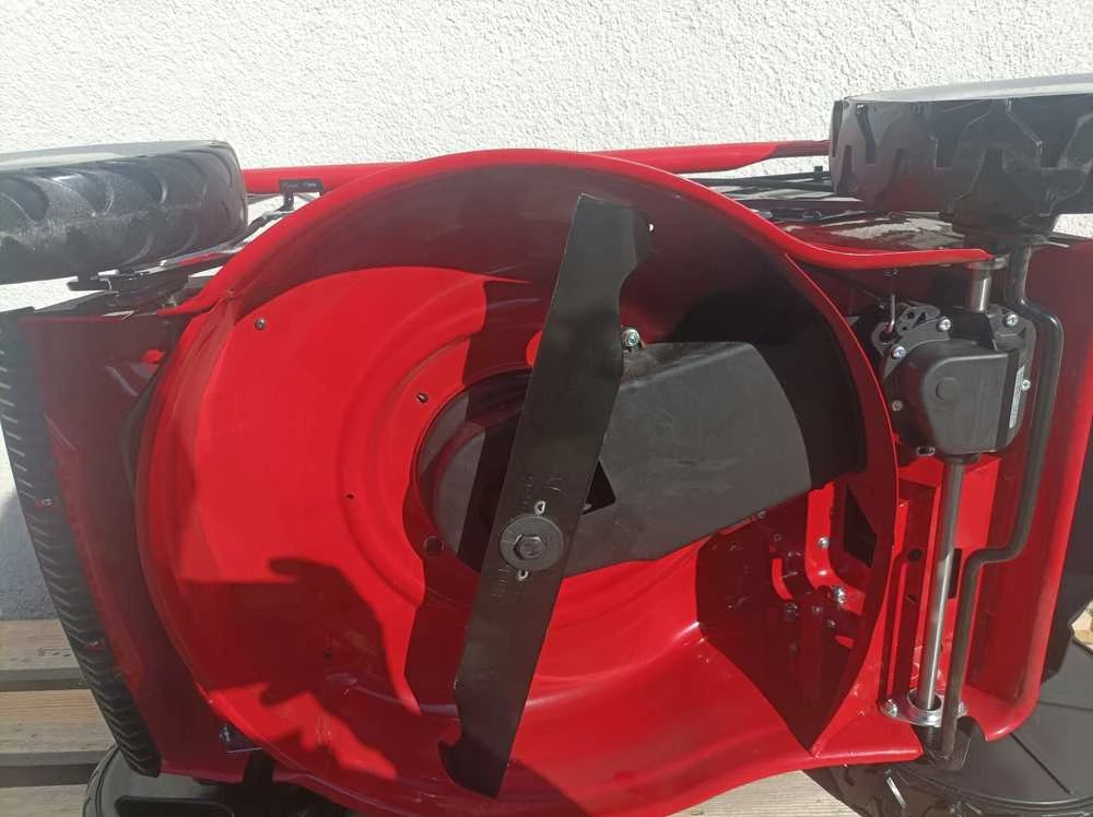 Vejapjovė Einhell GC-PM 46 S HW-E; benzininė savaeigė