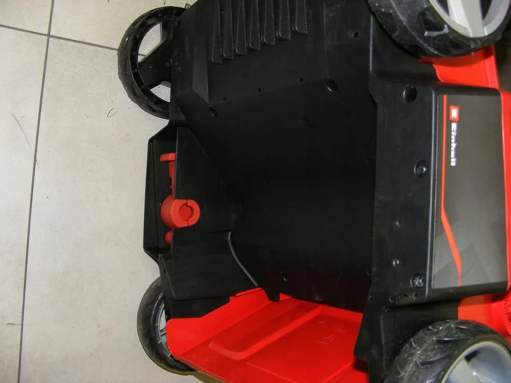 Akumuliatorinis aeratorius/skarifikatorius Einhell GE-SA 36/35 Li-Solo; 2x18 V (be akumuliatoriaus ir pakrovėjo)