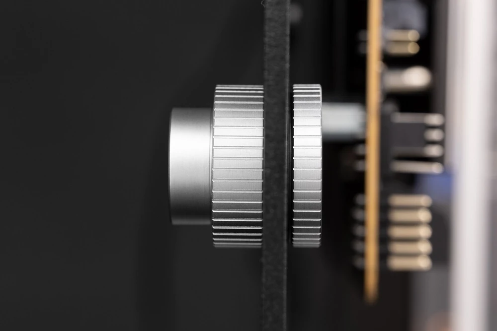 Ek Water Blocks „Ek Vanduo Blocks“ EK Vanduo Blocks EK-Quantum Torque Pass-Through G1/4" satino titano spalvos