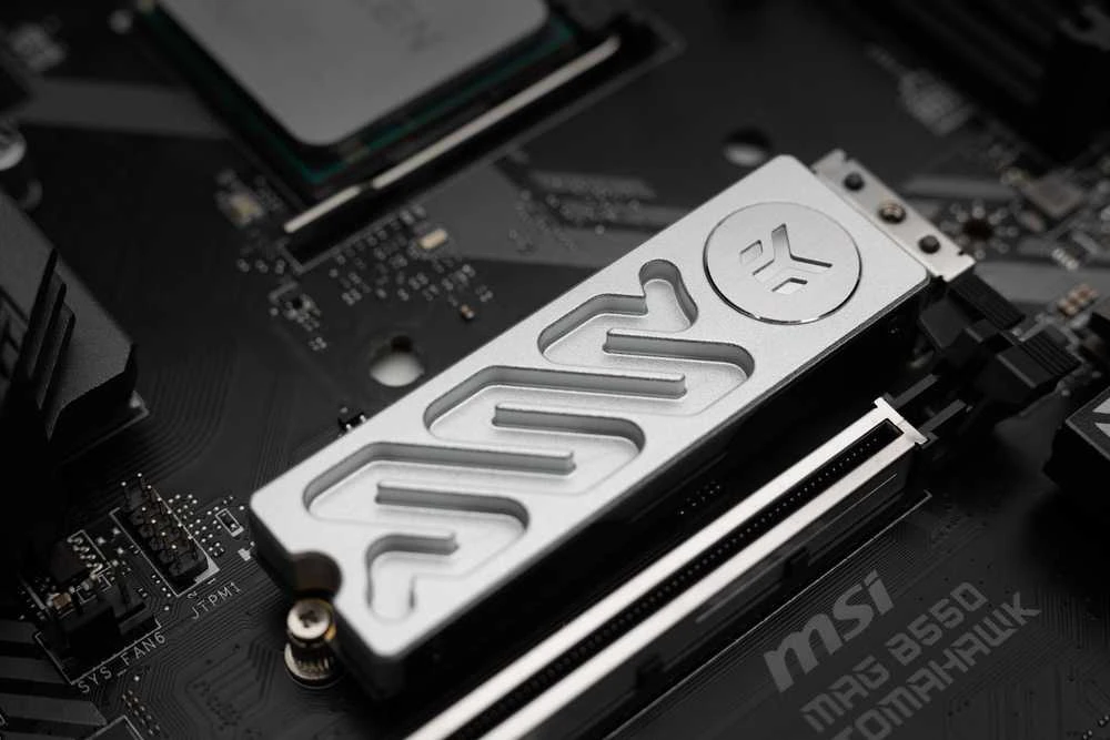 Ek Water Blocks Ek Vanduo Blocks EK Vanduo Blocks EK-Quantum Convection M.2 NVMe – sidabro spalvos