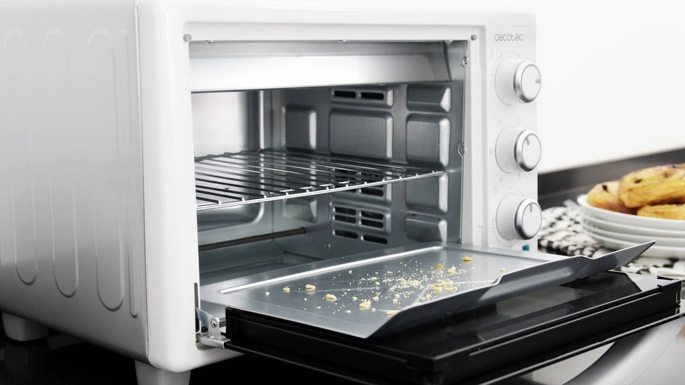 Elektrinė krosnelė Mini piekarnik Cecotec Bake&Toast 2600 Baltas 4Pizza Mini orkaitė