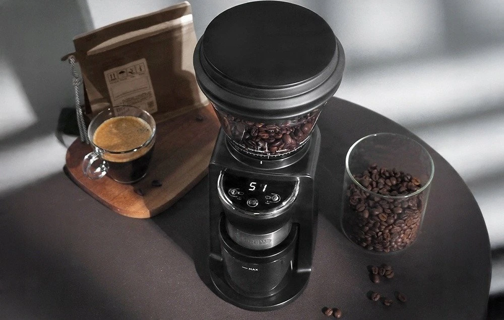 Kavamalė „HiBREW G3“ elektrinis kavos pupelių malūnas