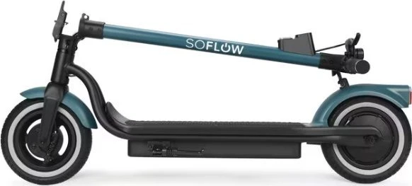 Elektrinis paspirtukas SoFlow - SO2 AIR MAX, 17.4 Ah, originalus, datuotas. Gatvės kampas.