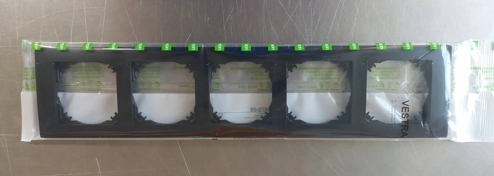 Elektro Plast Nasielsk 3875-09 VESTRA penkių dalių rėmas IP20 juodas 3875-09