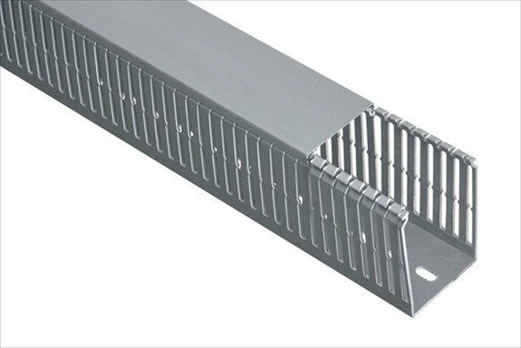 Elettrocanali ECS4080 Savaime gesinantis šukų padėklas 40x80 pilkas su UV apsauga ECS4080 /2m/
