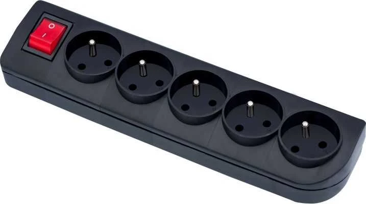 Elgotech Prailginimo laido lizdas x 5 su įžeminimu ir jungikliu, juodas GN-50W-2