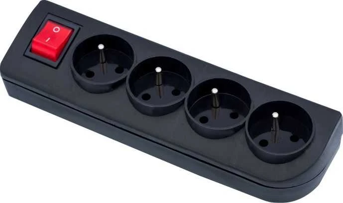 Elgotech Prailginimo laido lizdas x 4 su įžeminimu ir jungikliu, juodas GN-40W-2