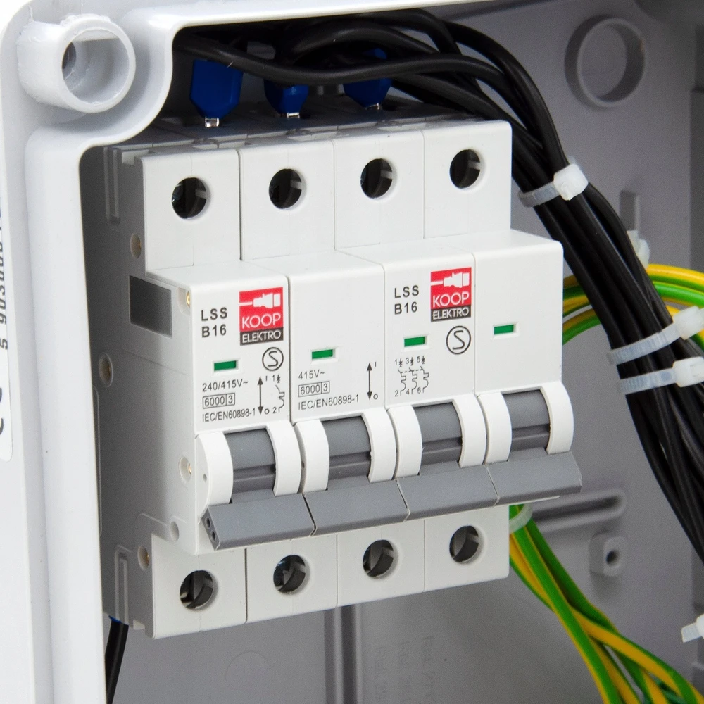 Els Elektrotechnika 4NO21B21B0/4 Statybiniai skirstomieji įrenginiai Mikołajki 2*16A/4 + 2*GS + apsaugos, sieninis korpusas, 4NO21B21B0/4