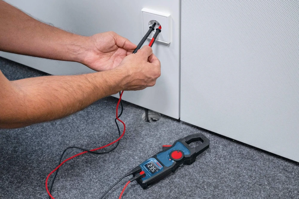Multimetras Bosch PRO GMC 600-15 + MH 1