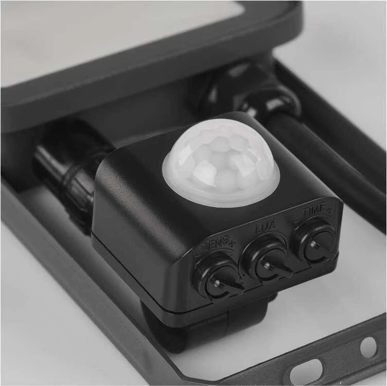 Naświetlacz Emos Naświetlacz LED Profi PIR ZS2732 30W 3300lm 4000K IP65 czujnik ruchu PIR juoda