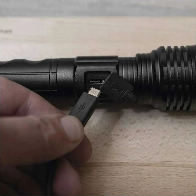 Emos Žibintuvėlis LED įkraunamas USB-C 600lm 3 režimai 100/50/25% hermetiškas P3116 aliuminis juodas, gali veikti su baterijomis 3x R03 AAA