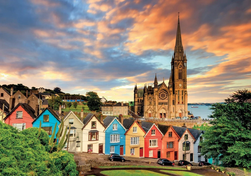 Dėlionė Enjoy Puzzle 1000 Katedra ¶w. Kolmana, Cobh, Airija G3