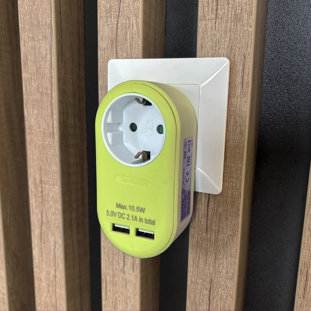 ENTAC Entac EPAG-1EE-2USB-L maitinimo kištukų adapteris, F tipas, laimo spalvos