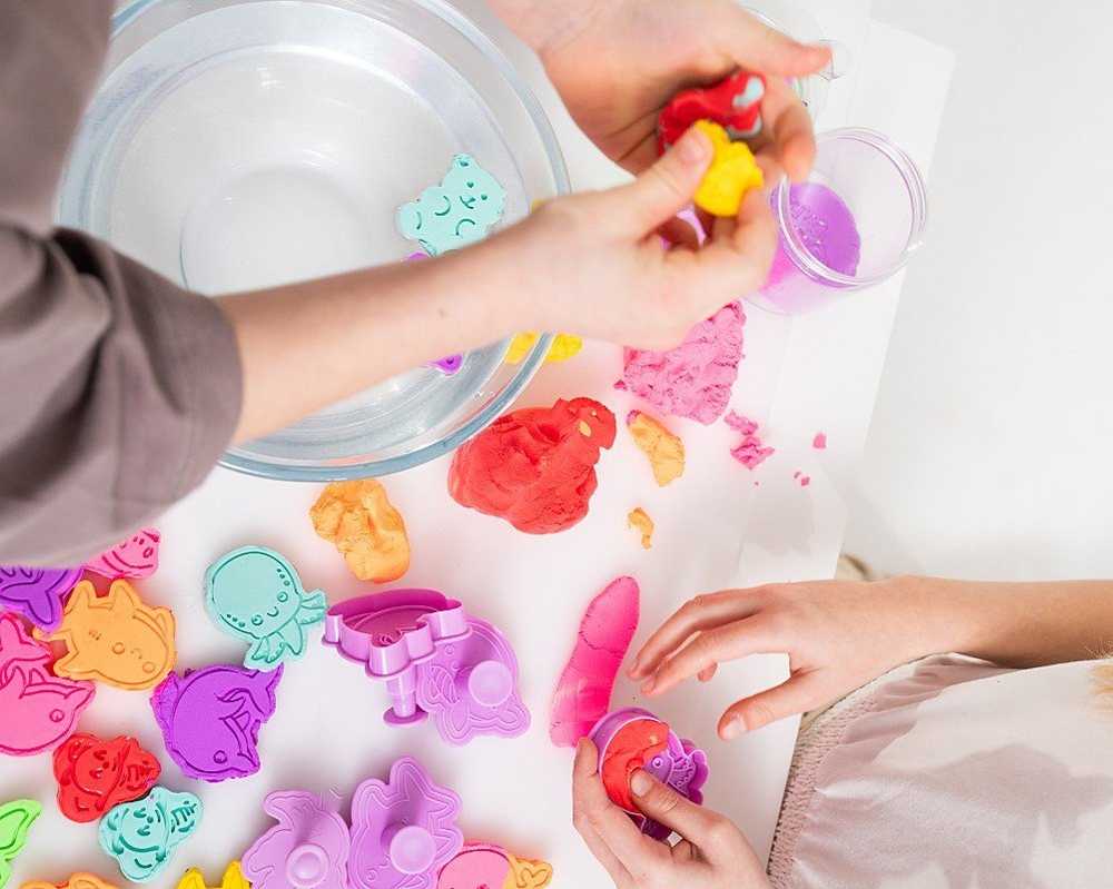 MISIOLINA PLASTIKINIS DEBESIS DEBESIS PELIETIS VAIKAMS EPEE ORANŽINĖ