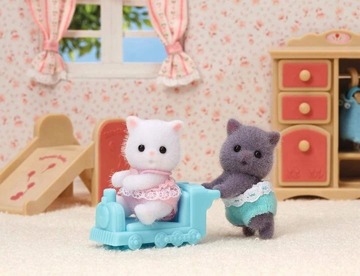 Sylvanian Families „Epoch“ figūrėlės dvyniai persų kačiukai