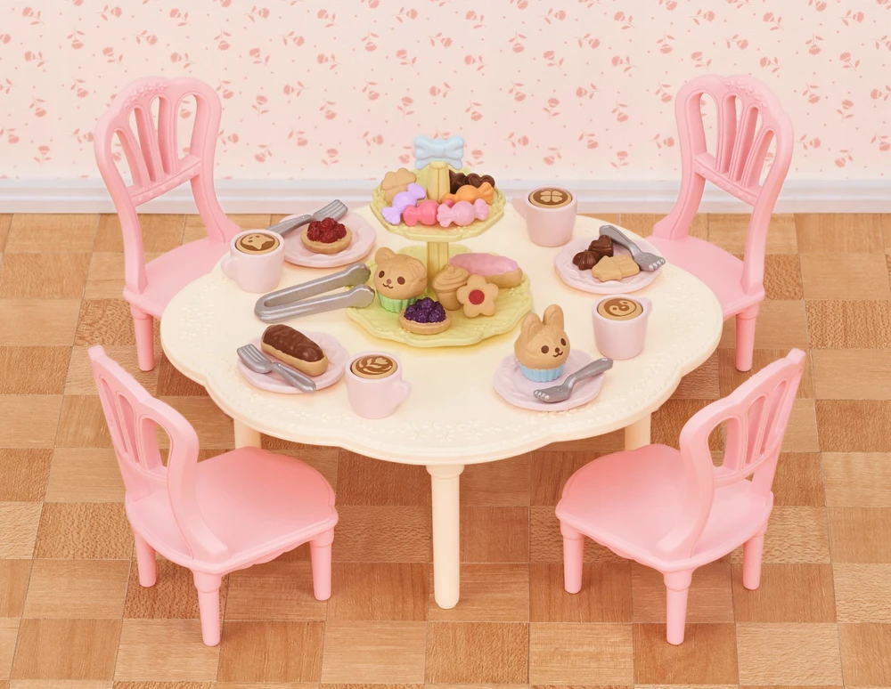 SYLVANIAN FAMILIES Rinkinys „Saldumynų vakarėlis“