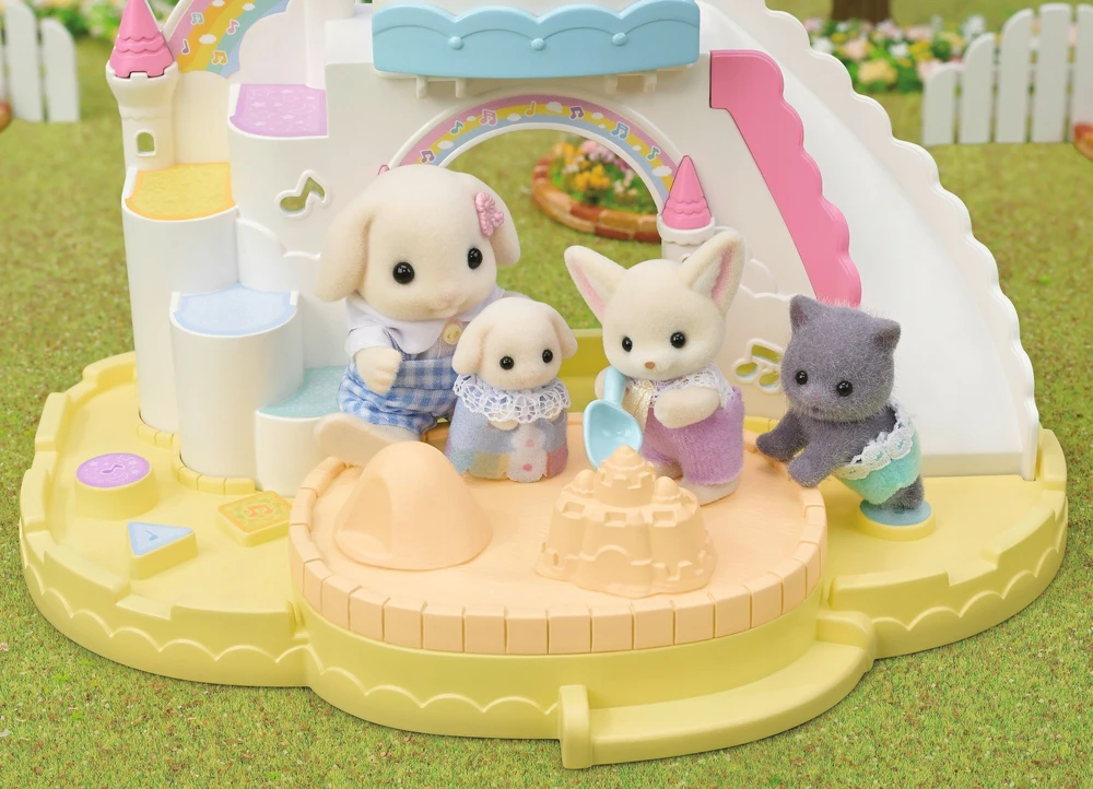 „Sylvanian Families“ – darželio smėlio dėžė ir baseinėlis (5746)