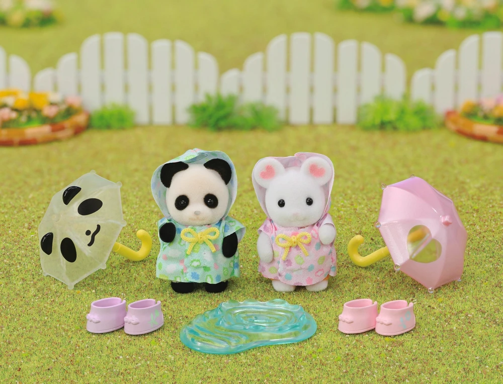 „Sylvanian Families“ – darželio draugai – duetas lietingą dieną (5748)