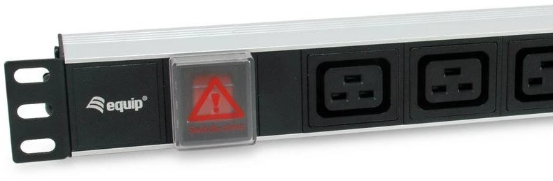 Equip 333319 maitinimo paskirstymo įrenginys 6 AC išvestis(ys / čių) 1U Juoda