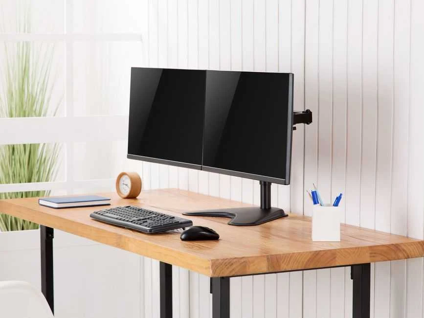 Equip 650123 monitoriaus laikiklis arba stovas 81,3 cm (32″) Stalas Juoda