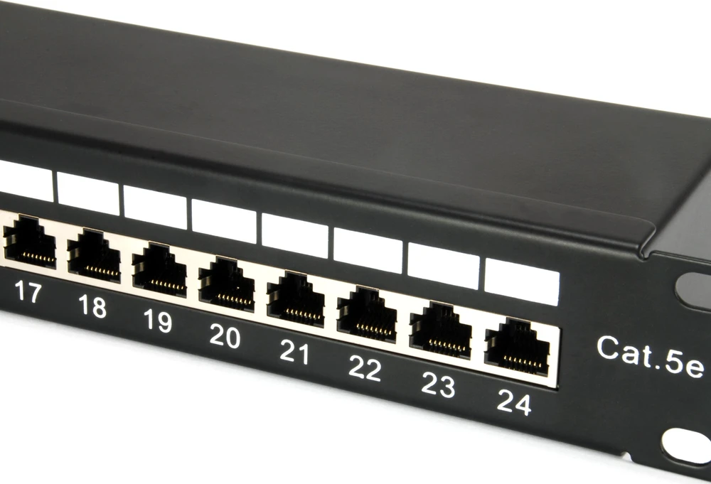 Equip 327425 komutacinė panelė 1U