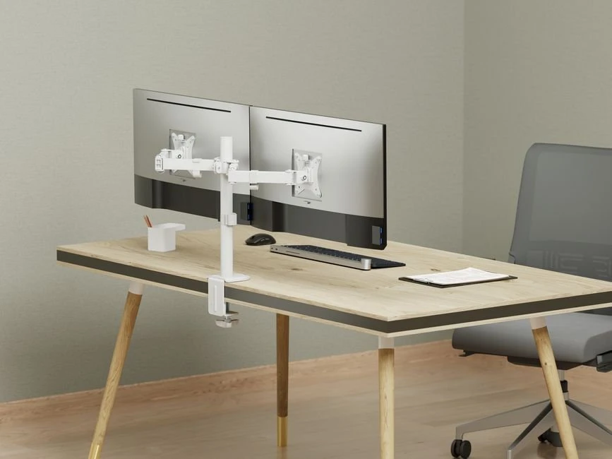 Equip 650167 monitoriaus laikiklis arba stovas 81,3 cm (32″) Stalas Balta