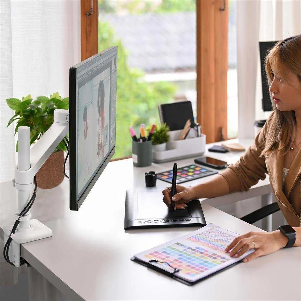 Ergotron Laikiklis biurkowy na monitorius do 34'' (45-669-216)