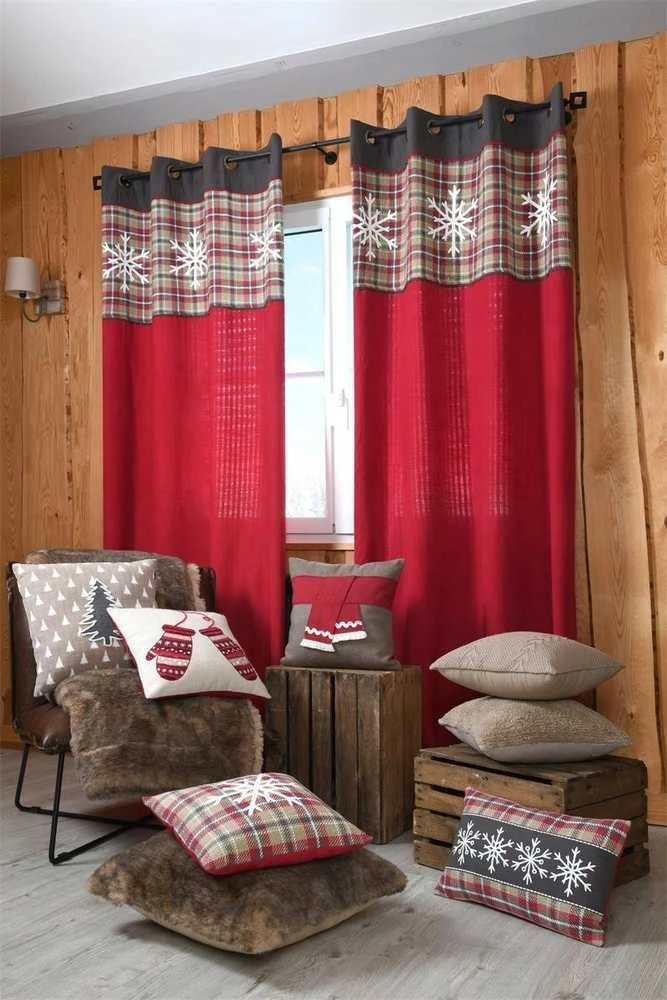Esprit MEGEVE pagalvė su pirštinių raštu