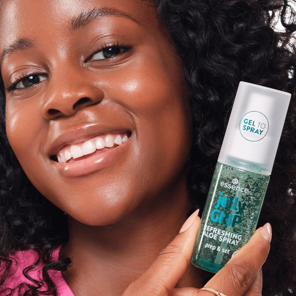 Essence Cosmetics Jelly Grip Refrescante Con Aloe Purškiklis, 50 ml