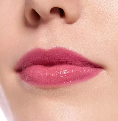 „Essence Cosmetics Juicy Bomb“ lūpų balzamas „Manteca Labial 08-Cherrything I Want 2“, 5 g