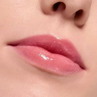 „Essence Cosmetics“ – kas per netikra! Apimties suteikiantis lūpų blizgis, 100 ml – „Sheer Genius“