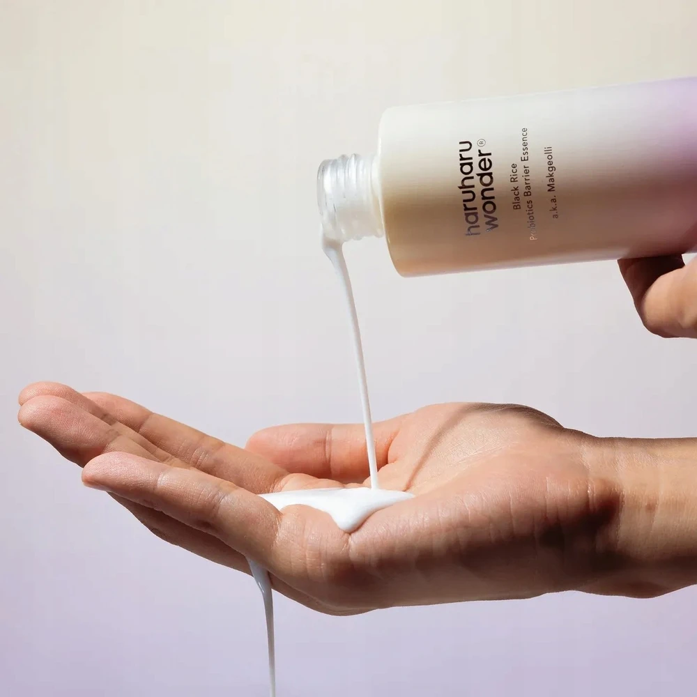 Haruharu Wonder Black Rice Probiotics Barrier Essence Raminamoji Veido Esencija, 120 ml
