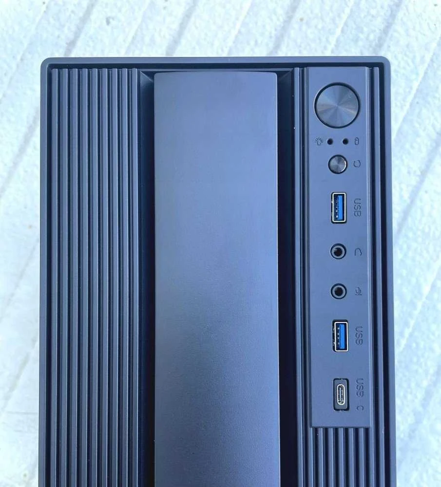 EUROCASE dėklas MC MF-300B, Micro Tower, 1xUSB-C, 2xUSB 3.0, 2x audio, be maitinimo šaltinio