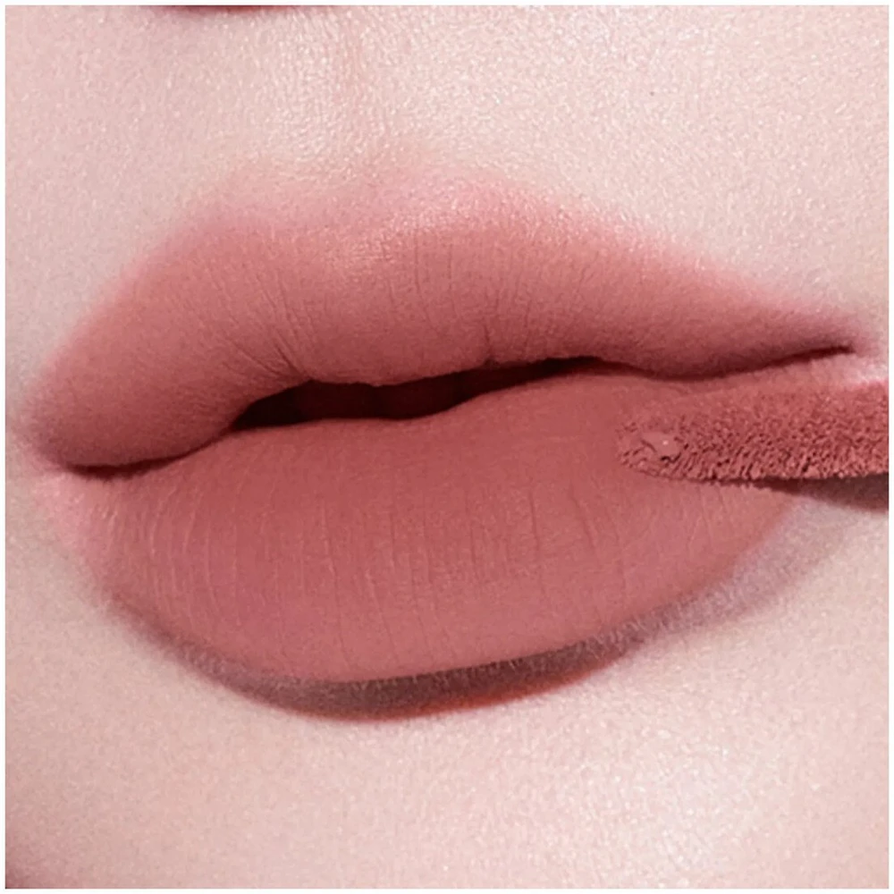 Eveline Cosmetics Muzigae Mansion „Objet“ skysti ilgai išliekantys matiniai lūpų dažai „028 Mania“, 6 ml