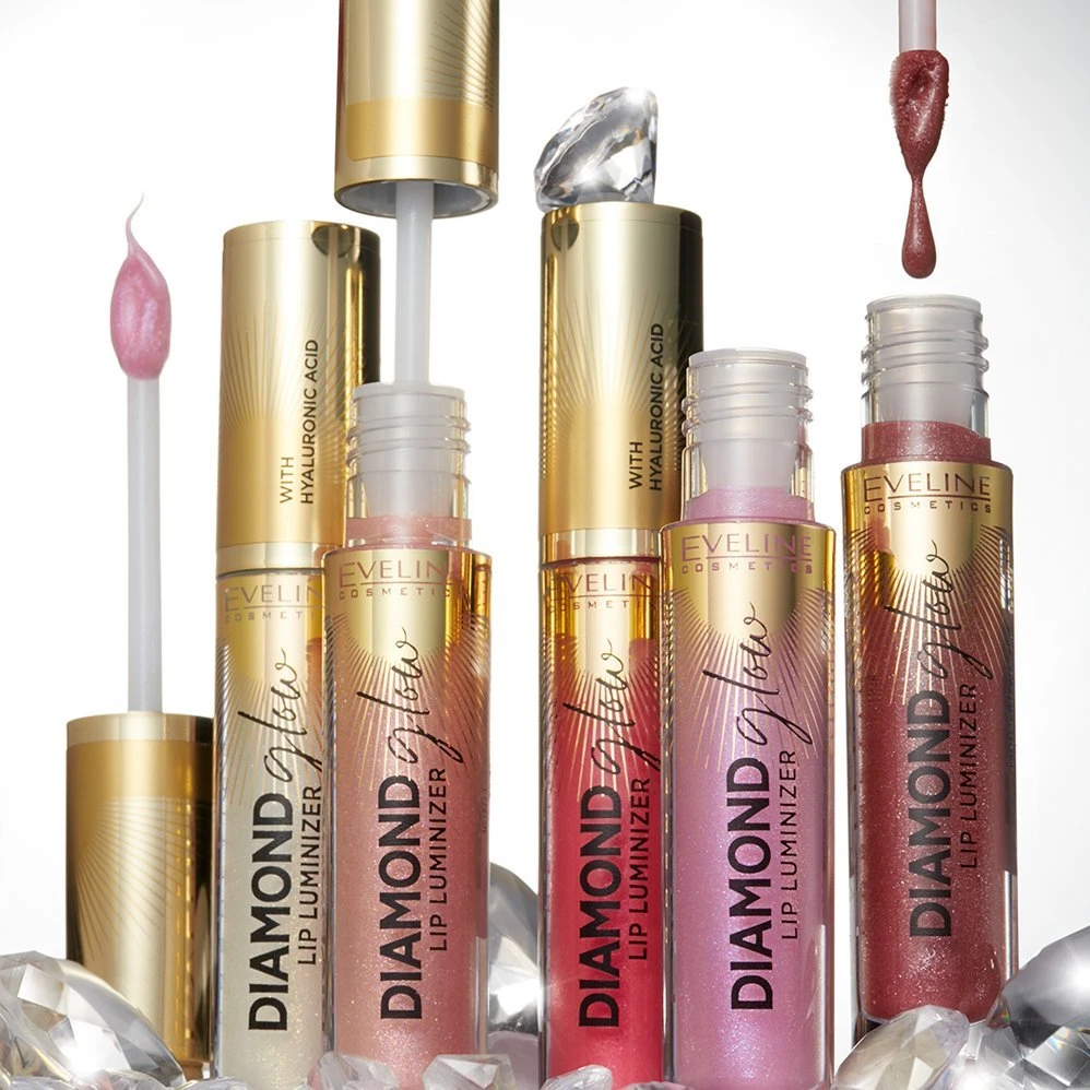 Eveline Cosmetics Diamond Glow Lip Luminizer viršutinis sluoksnis 12 su auksinėmis dulkėmis, 4,5 ml