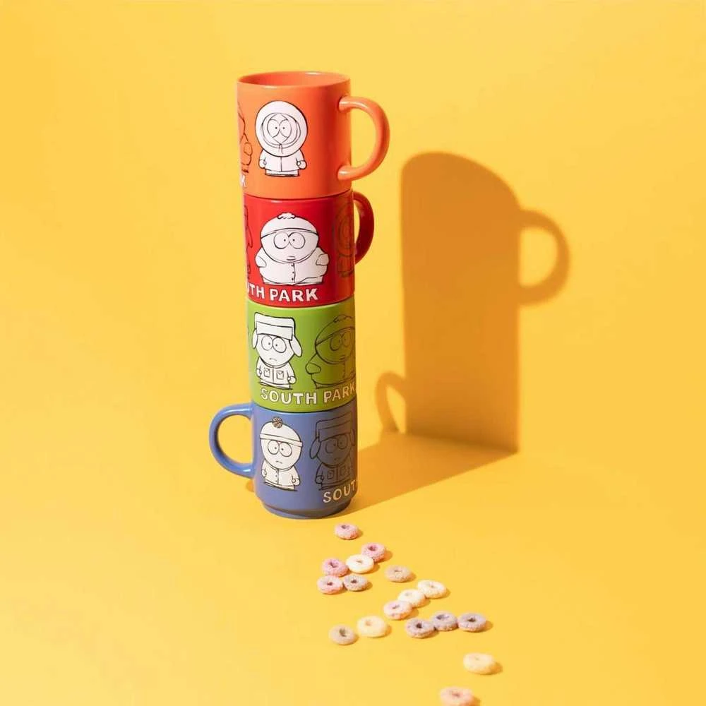 Other Brand Kitas prekės ženklas „South Park“ – 4 keraminių puodelių su stovu rinkinys, 300 ml