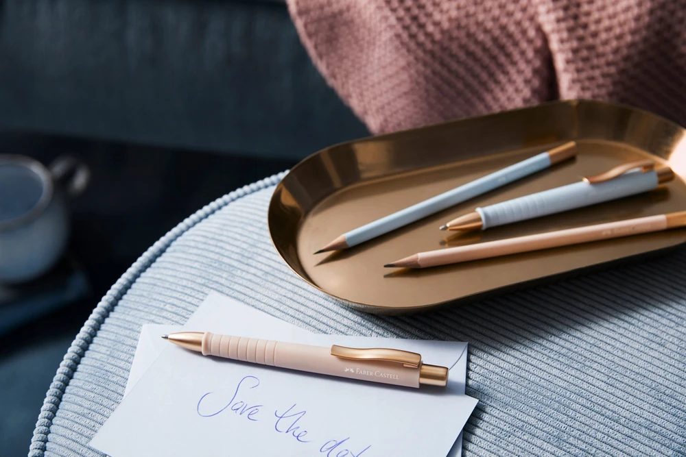 Faber-Castell FABER-CASTELL KS daugiaspalvis rutuliukas Urban šviesiai rožinis