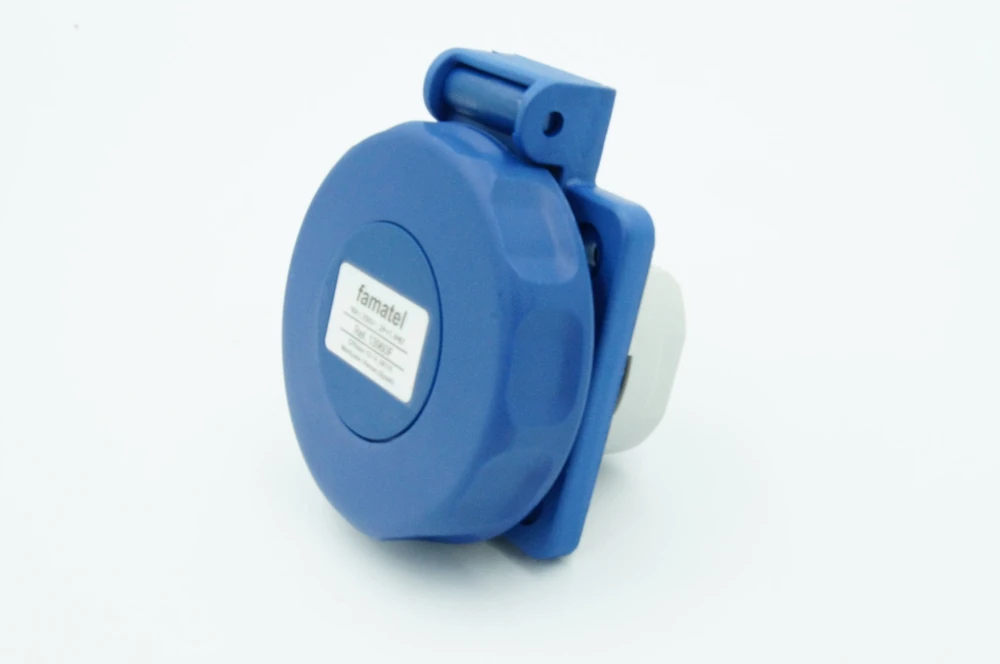 FAMATEL 1 fazės 16A 3P 230V IP67 13960F skydo lizdas