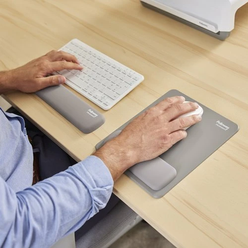 Klaviatūra Fellowes | „Breyta Compact“ klaviatūros (TKL) riešo atrama | Pilkas