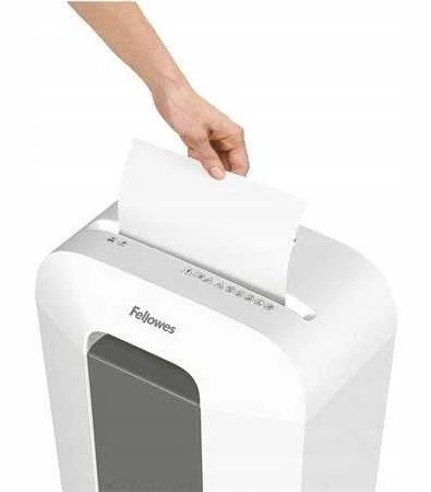 Fellowes Powershred LX 50 popieriaus lapo įdėjimas