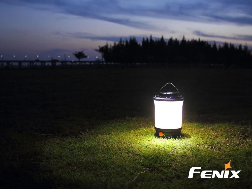 Stovyklavimo žibintas Fenix CL30R, 650lm