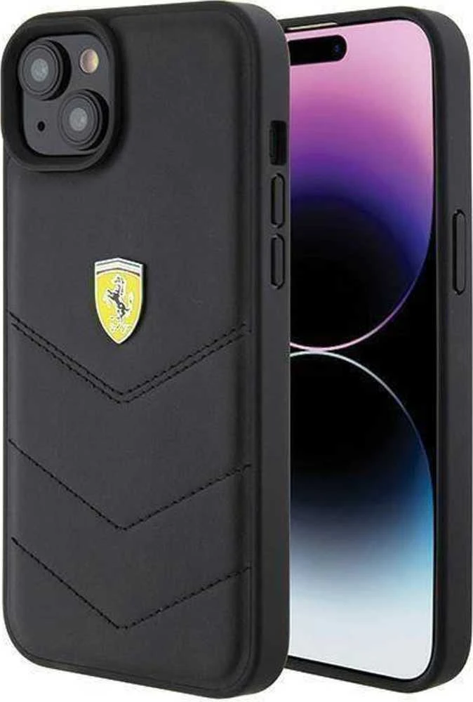Ferrari FEHCP15MRDUK Apple iPhone 15 Plus / 14 Plus 6.7″ juodos spalvos kietas dėklas Quilted Metal Logo