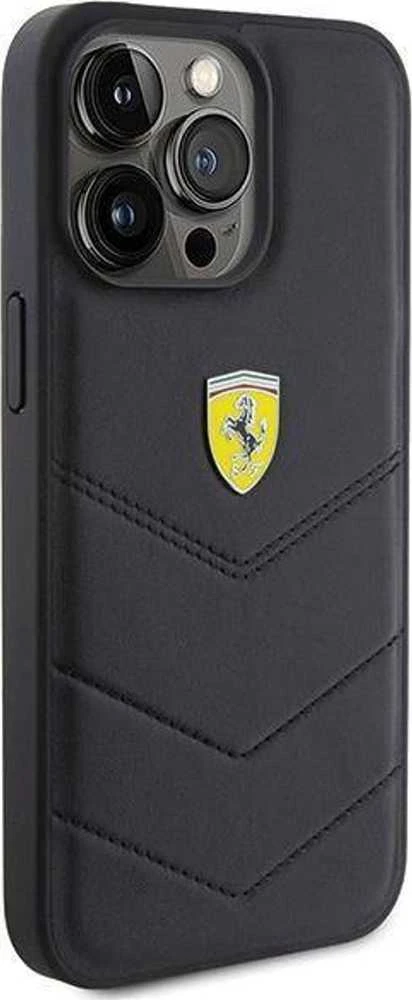 Ferrari FEHCP15XRDUK Apple iPhone 15 Pro Max 6.7″ juodos spalvos kietas dėklas Quilted Metal Logo