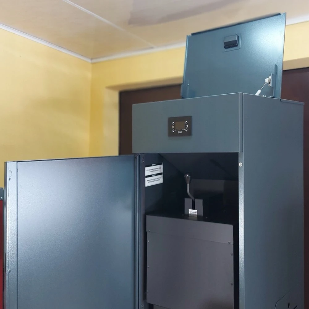 „Ferroli BIOPELLET PRO 24“ granulinis katilas, kurio galios diapazonas yra 7,5–24,00 kW. FERROLI