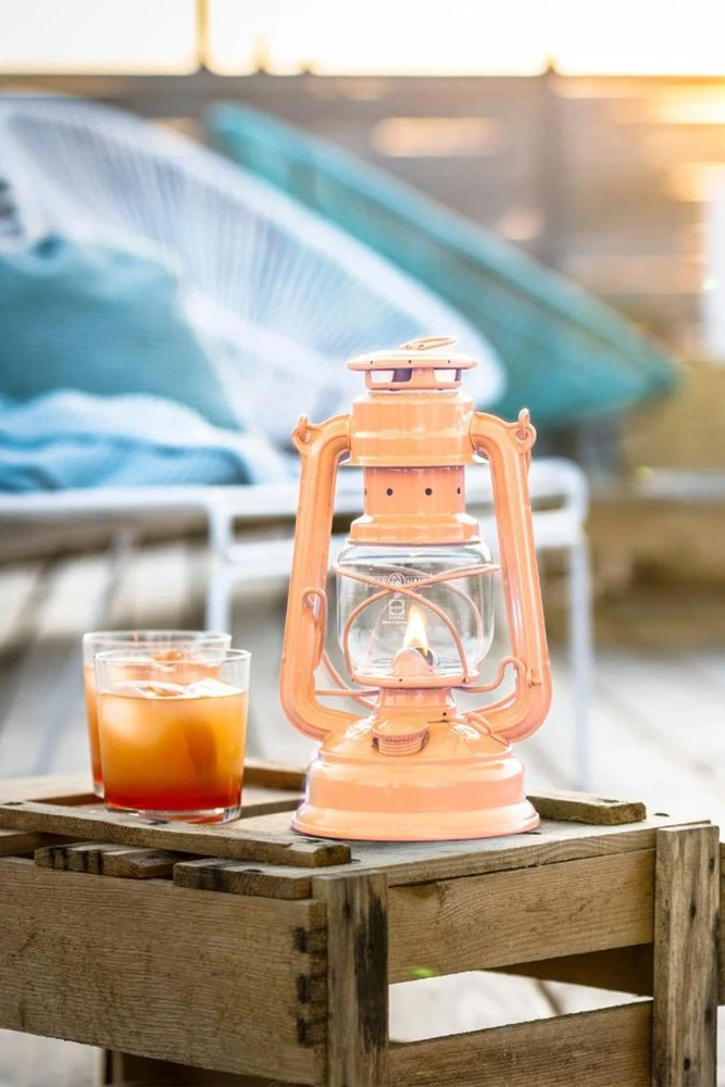 Feuerhand Žibintas alyvos audros 276 SOFT PEACH