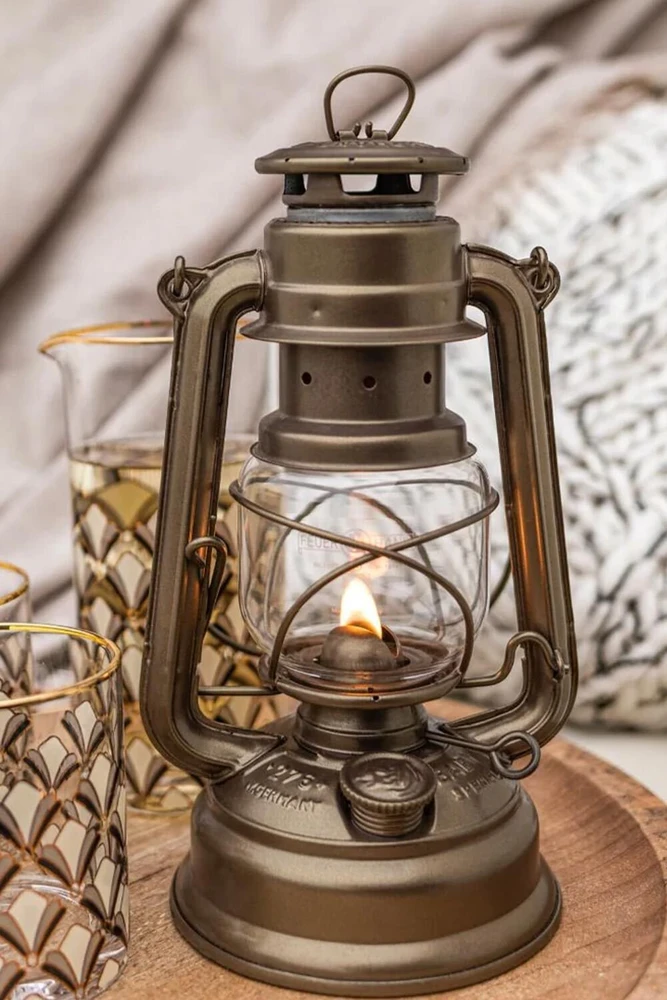 Žibintas Feuerhand Hurricane Lantern 276 - Bronze
