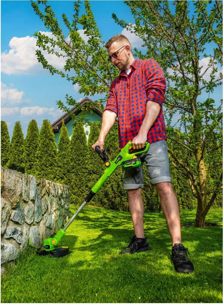 Fieldmann akumuliatorinė žoliapjovė FZS 70105-0 be akumuliatoriaus ir kroviklio