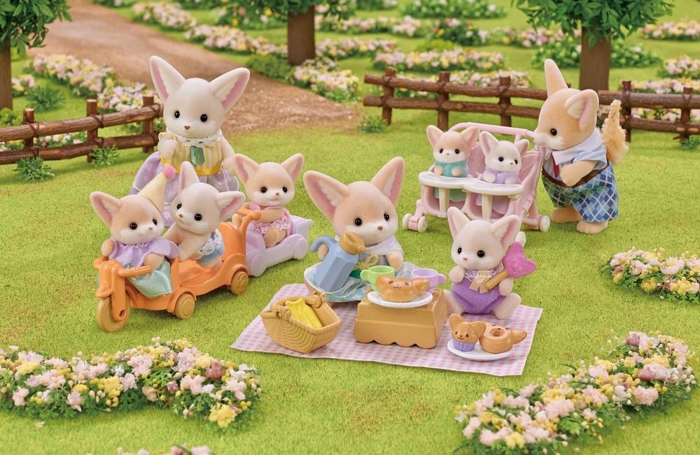 Sylvanian Families Epoch Figūrėlės lapiukų šeimyna su pikniko aksesuarais