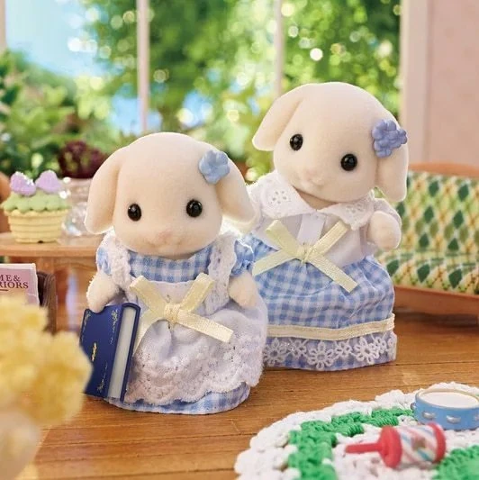 SYLVANIAN FAMILIES Gėlių triušiukų šeimynėlė